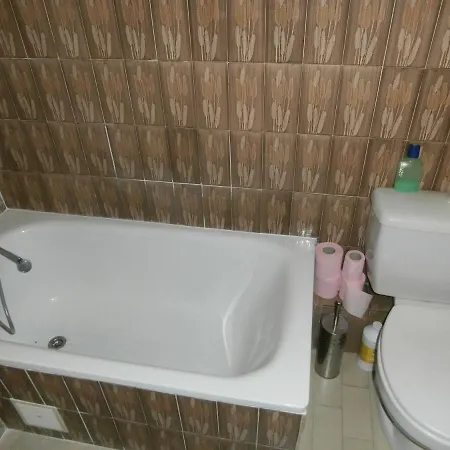 Studio Climatise Dans Immeuble Bourgeois 아파트 *